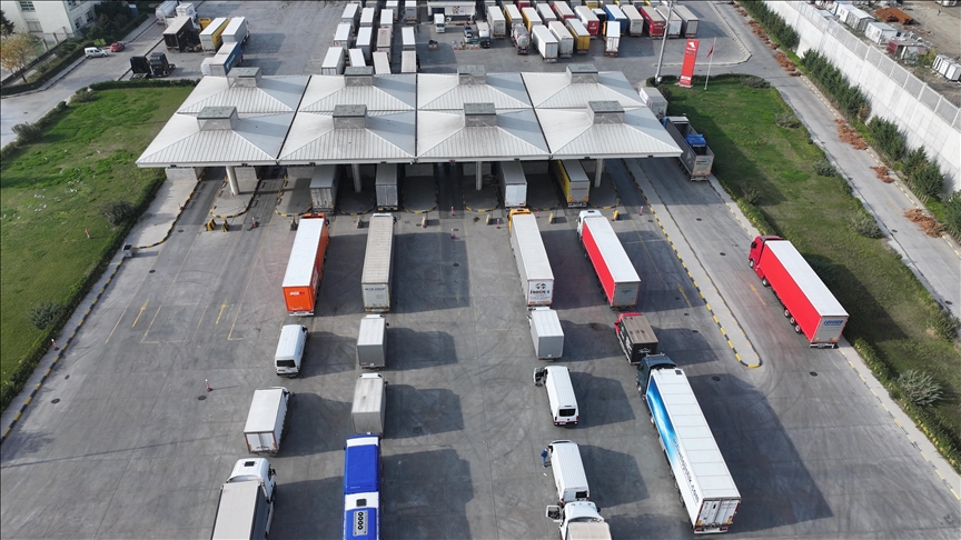 Bllokada e kamionistëve: Mali i Zi rrezikon të përballet me mungesa karburanti